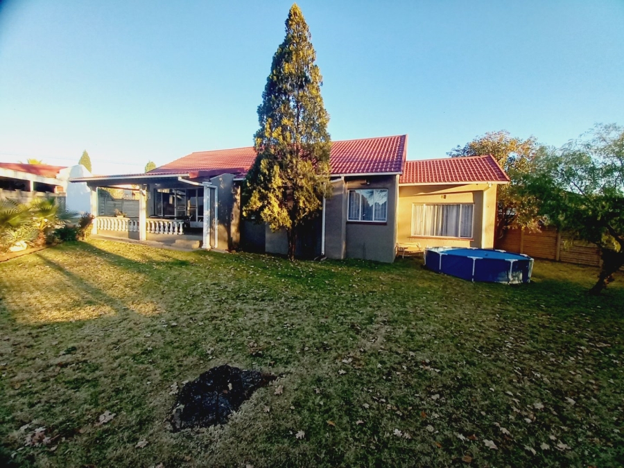 3 Bedroom Property for Sale in Sasolburg Ext 11 Free State